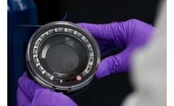 Sterility test kit with positive detection of contamination in product